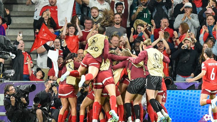 Fotogalería Suiza-Islandia Eurocopa 2025