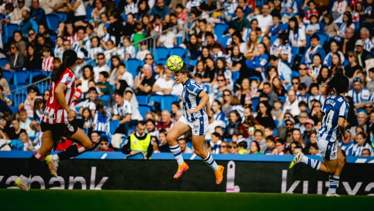 Reparto de puntos en un polémico derbi vasco en Anoeta